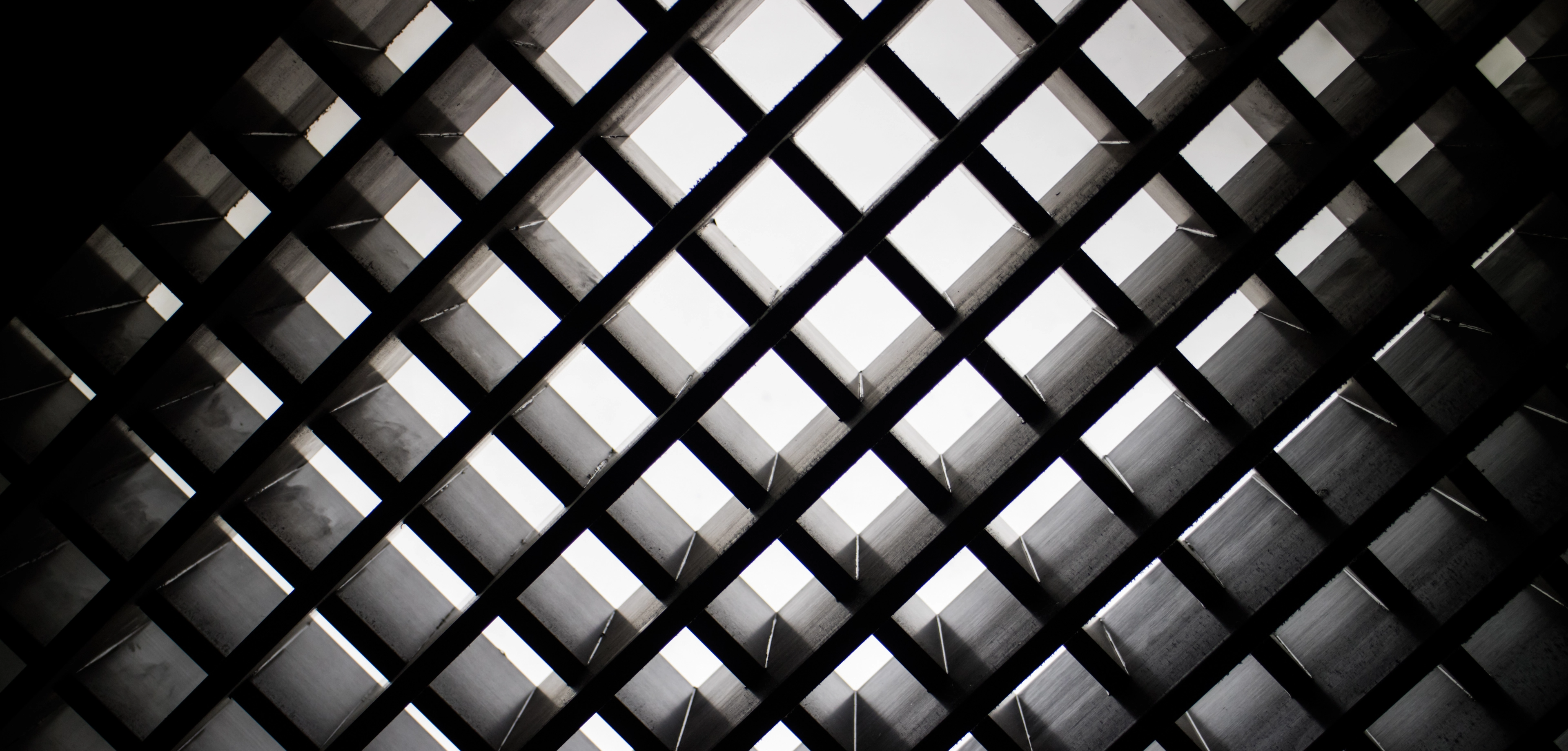 Architectural lattice ceiling